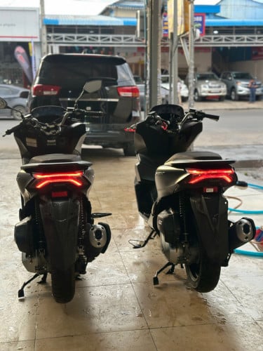 Pcx022ទើបមកដល់ដី