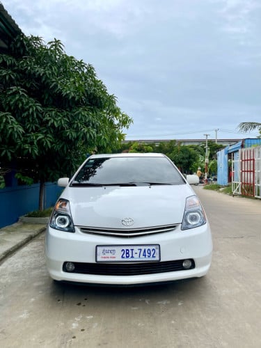 Prius 2007 full No Map ក្នុងលឿង
