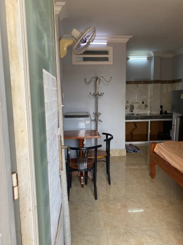 Studio room for rent