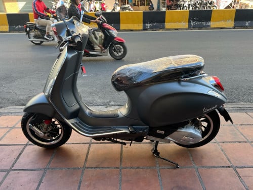 VESPA SPRINT សេរី2020