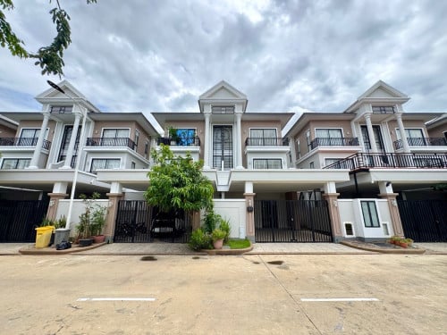 Villa Twin A For Sae