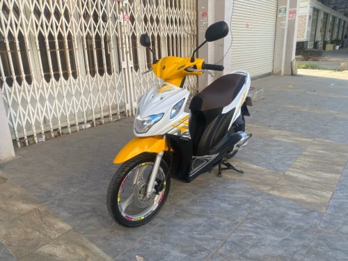 ម៉ូតូសម្រាប់លក់