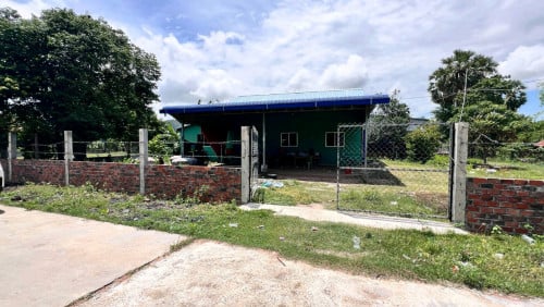 ផ្ទះលក់បន្ទាន់ប្លង់រឹង