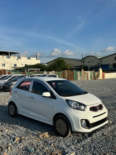 ក្រដាស​ពន្ធ​ថ្មី​សាច់​ដែក​ខ្ចី​អត់​បុក​អត់​ប៉ះទង្គិច​