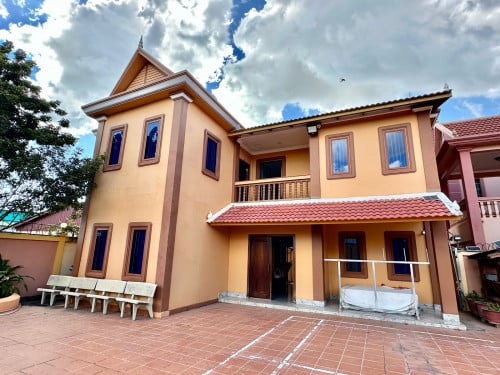 ផ្ទះថ្មីជួលជិតផ្សារក្រោមក្រុងសៀមរាប