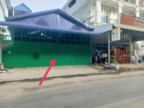 ឃ្លាំងជួលនៅចំការដូង