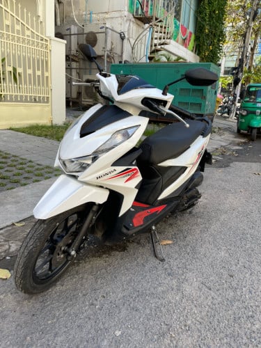 លក់ប្រញាប់ 1420$ Beat 2021 សុីសាំងតិច មានពន្ធឯសារហ្សីន កាត់គ្រីទន់ ម៉ាស៊ីនស្ងាត់ 098240033/012240033