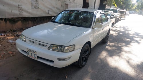 លក់ឡានស្អាតរាបចំហើយខ្ចីណាស់កូរ៉ូលាឆ្នាំ1994DXបាតខ្ចី