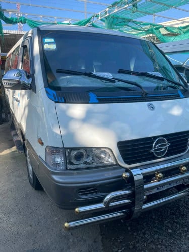 ឡានស្អាតៗឆ្នាំ 2001