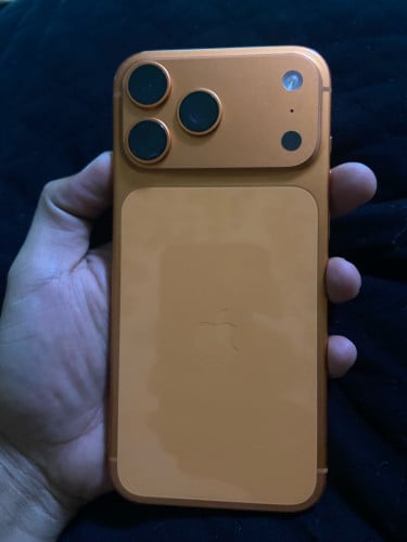 លក់ iPhone 17 pro max za