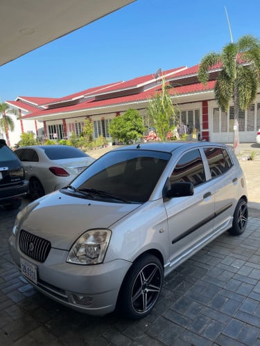 ឡានលក់ Kia morning 05Full ម៉ាញែតMV ពណ៍ទឹកប្រាក់