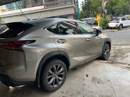 ឡានលក់ NX 200 T 015