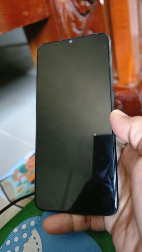 ទូរស័ព្ទនៅស្អាតខ្លាំង ថ្មកាន់ សំណុំហ្សីន Ram 8GB, Storage 256GB ទំហំធំ