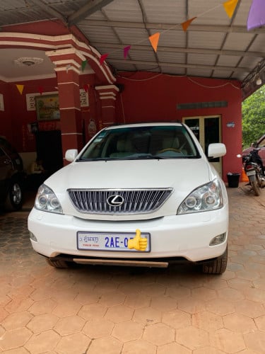 ឡានលក់​ RX330 2004 Full option តម្លៃ​ 20000$ ចរចា​ ទីតាំងសៀមរាប​