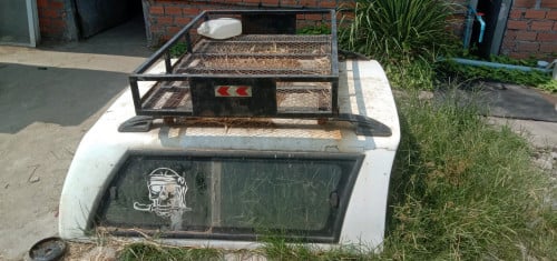 ដំបូលគ្រប់ក្រោយTacoma អាខ្លី លក់50$