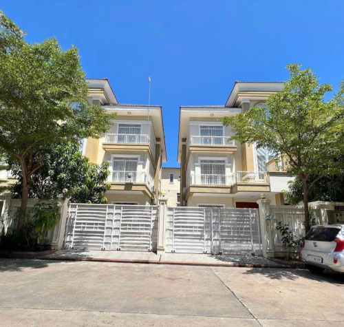 🏠វីឡាភ្លោះសម្រាប់លក់ បុរីហេងហៀងជ្រោយចង្វា