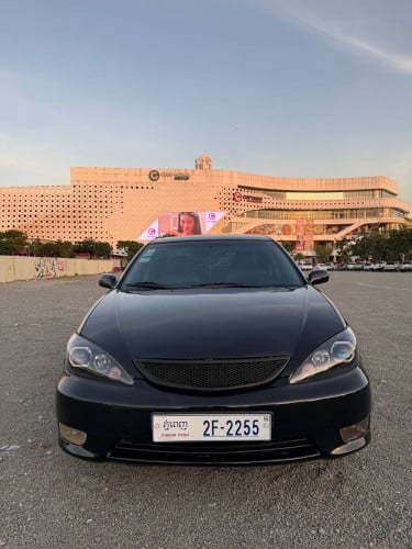 2004 Camry LE បាឡែន ខ្មៅ