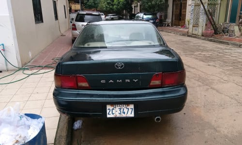 Camry le 1996