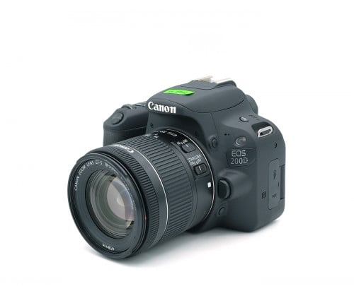 CANON EOS 200D KIT 18-55mm F/3.5-5.6 IS STM