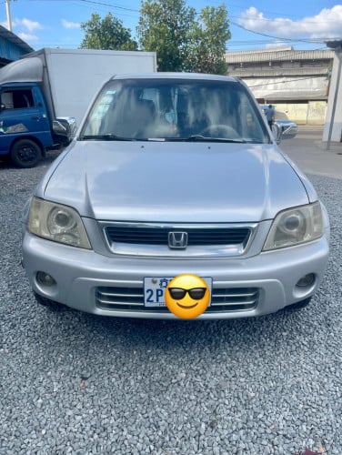 CRV ឆ្នាំ2000 ប៉ុង2 ABS ឡាននាក់ជិះពឹងអោយជួយលក់ប្រភេទឡានស្អាតកង់ថ្មីមុខក្រោយអតបុកម៉ាសុិនប្រអប់លេខអែម