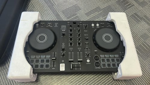 DDJ- Flx4 New 99.99%