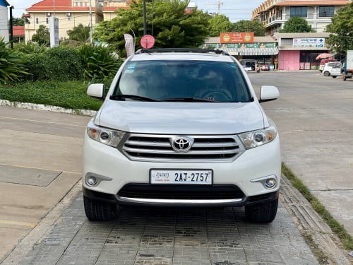 Highlander 2012 V4 ប៉ុង1 កៅអី3ជួរ