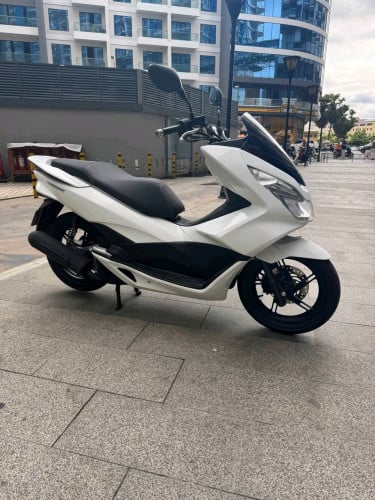 Honda pcx Japan 125cc 2016