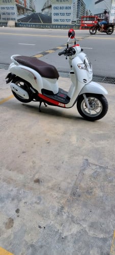 Honda scoopy 2020