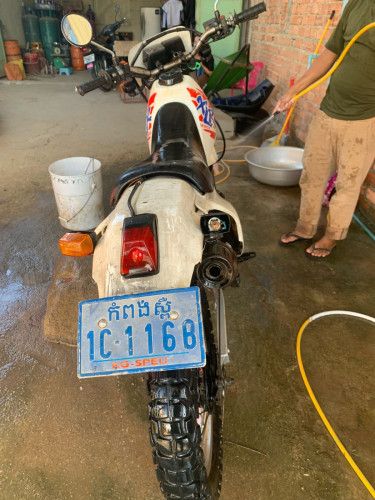 Honda xlr 125 cc strong