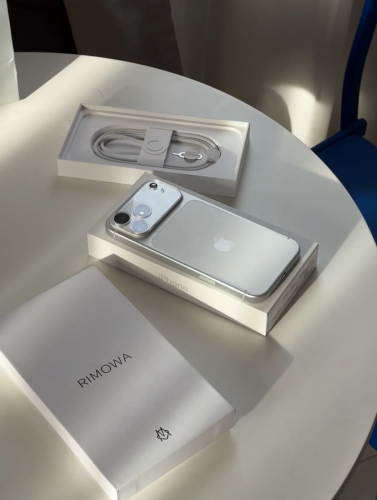 iPhone 17 pro max x/a 256g falcon warranty 2 years 99.99% like new battery 100% cycle count 68