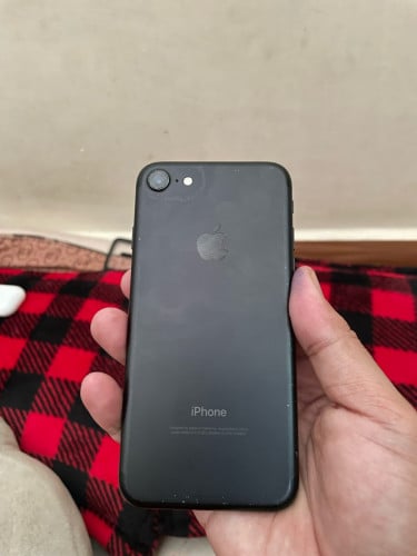 iPhone 7 32G 25$