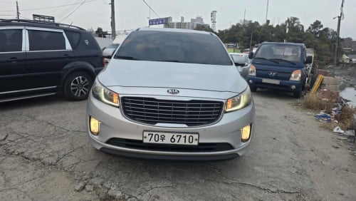 Kia Carnival 2015 Full Option 3ប៊ូតុង