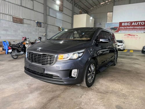 Kia Carnival 2016full option ទ្វាអូតូ
