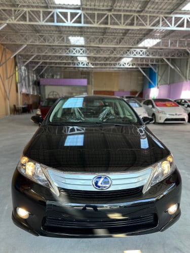 Lexus HS250hឆ្នាំ2010លក់$21000ចរចារ