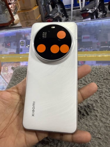 Mi 15ultra 5G Ram12G Memory256G C/H Sim2 99% មានឆ្នាំងសាក