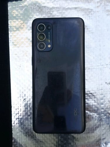 Oppo Reno 5G និង Mizutu បញ្ហា បែកអេក្រង់តិច និង ថាច់អត់ដើរ 2 និងលក់ 50000៛ យក លុយញាំ cafe