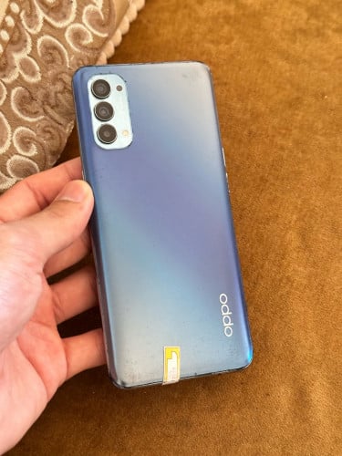 Oppo Reno4 Ram8g Memory 128g បែកអេក្រង់ប្រើបាន ម៉ាសុីននៅស្អាត 40$