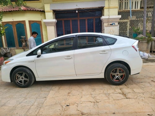 Prius full option. 3. 2010  2BLxx