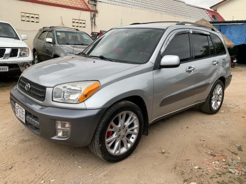 Rav4L ឆ្នាំ 2001 ប៉ុង1 ឡានស្អាត