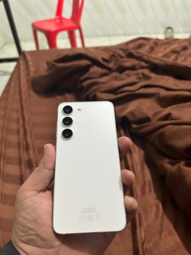 S23 5g ក្រុមហ៊ុន​សុីម២