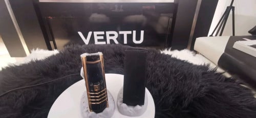 Vertu Signature S Gold