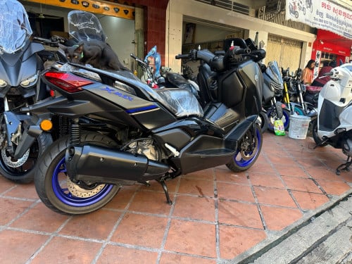 XMAX 250