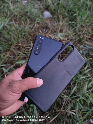 Xperia 1ii សាណុំហ្សុីន Japanese version