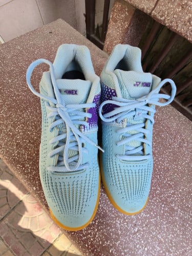 Yonex shoes for sale