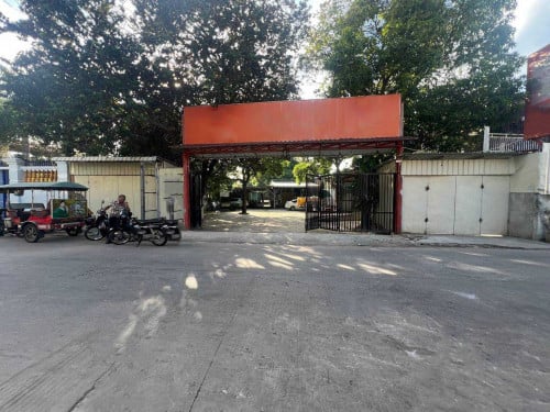 ដីលក់បន្ទាន់ខ្លាំងនៅជិតកោះនរា ច្បាអំពៅផ្លូវអ៊ូអរ