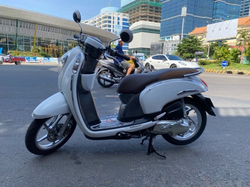 ម៉ូតូលក់