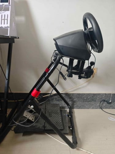 ចង្កូតឡាន និងជើងទម្រ