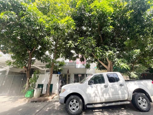 វីឡាកូនកាត់ សម្រាប់ជួល នៅបុរីប៉េងហួត បឹងស្នោរ |