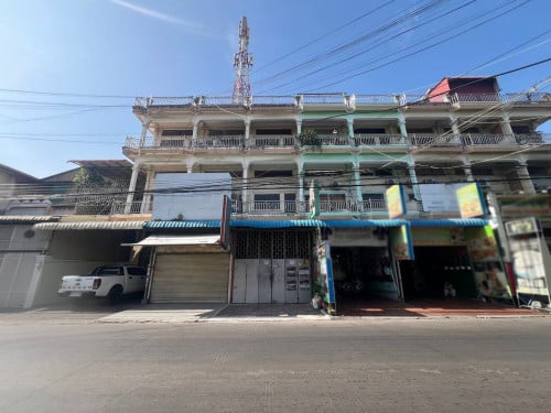 ផ្ទះ សម្រាប់ជួល នៅទំនប់ទឹក