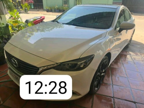 ឡានលក់ម្ចាស់ដេីមប្រញាប់លុយ